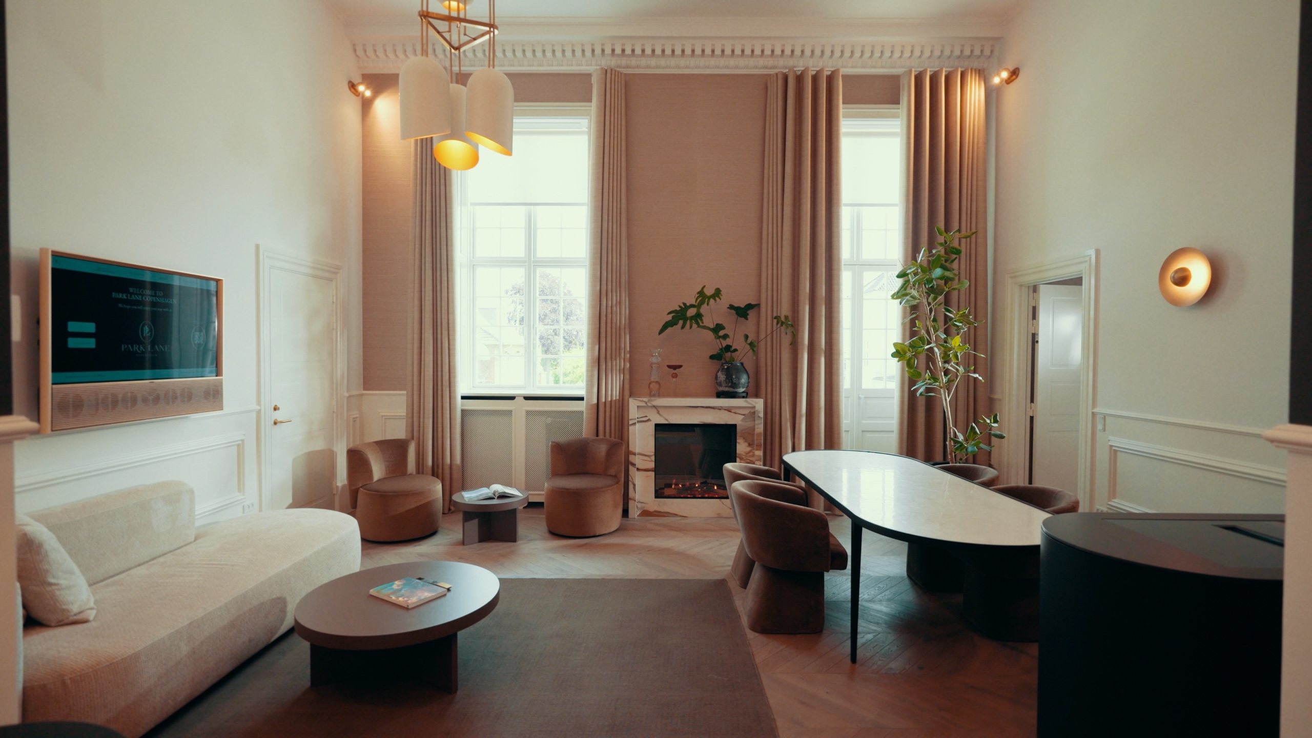 Park Lane Hotel - photo 2