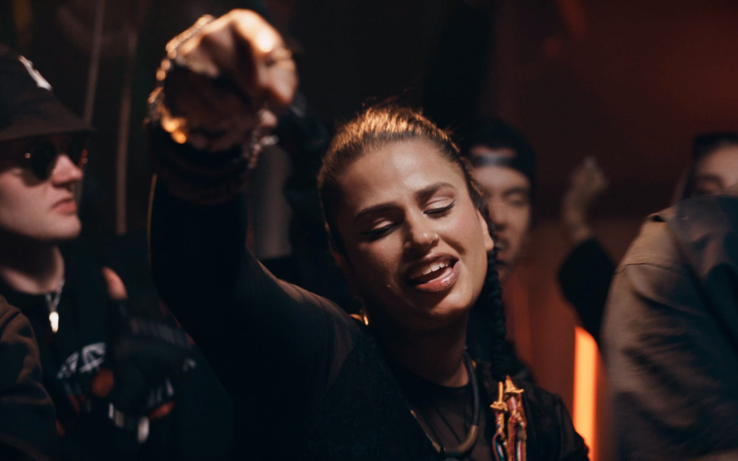 Outlandish Locura - photo 3