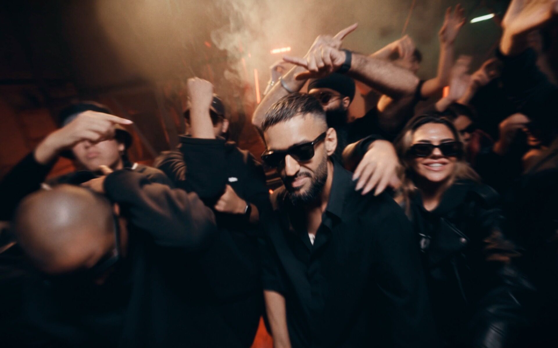 Outlandish Locura - photo 4