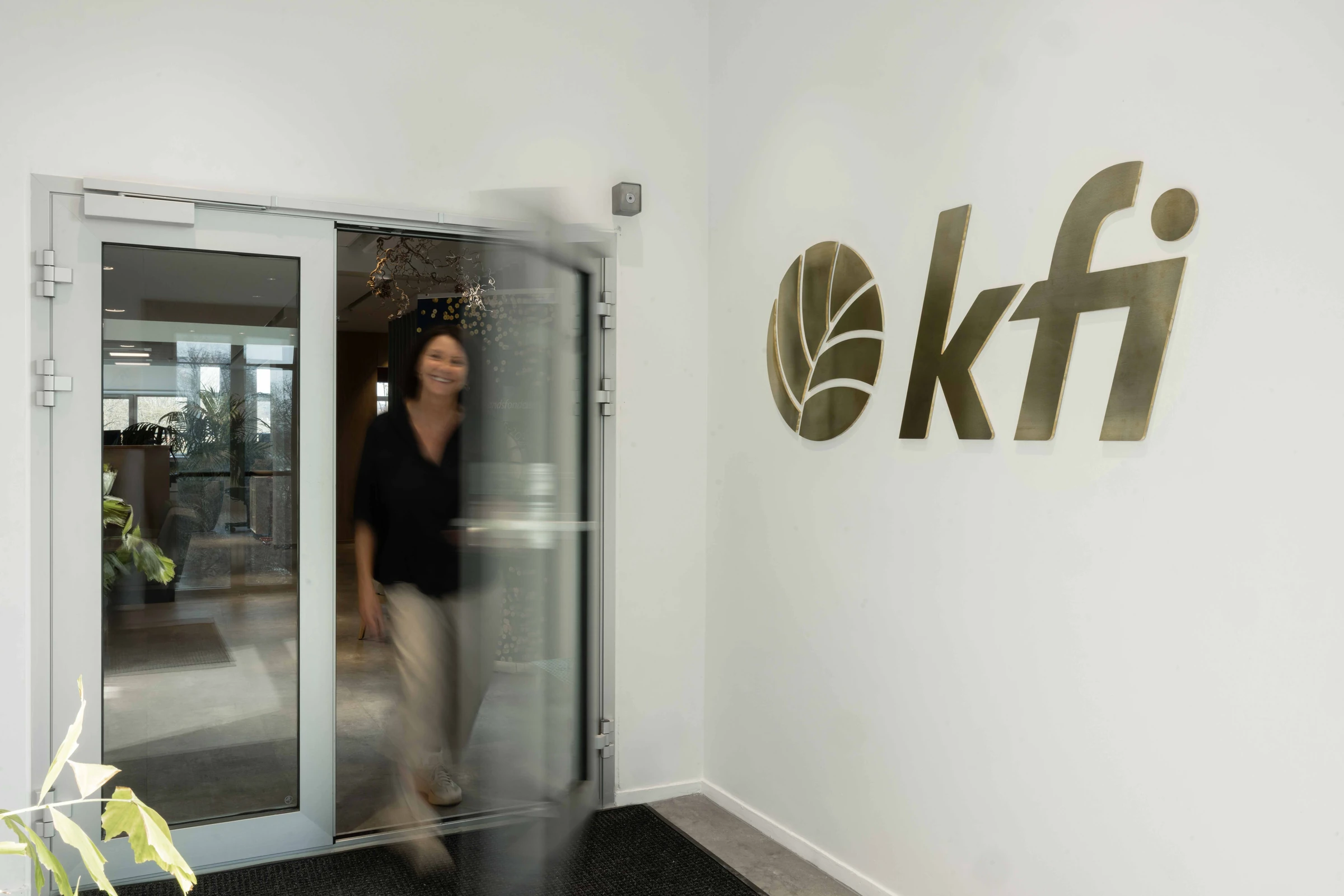 Corporate photography by Interfilm Productions — KFI office entrance